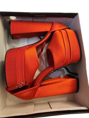 FashionNova On My Best Behavior Extreme Platform Heels Size 7.5 Red Round Toe